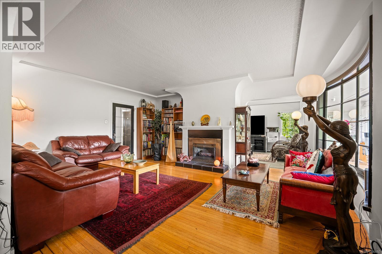 9510 McFarlane Rd - 3