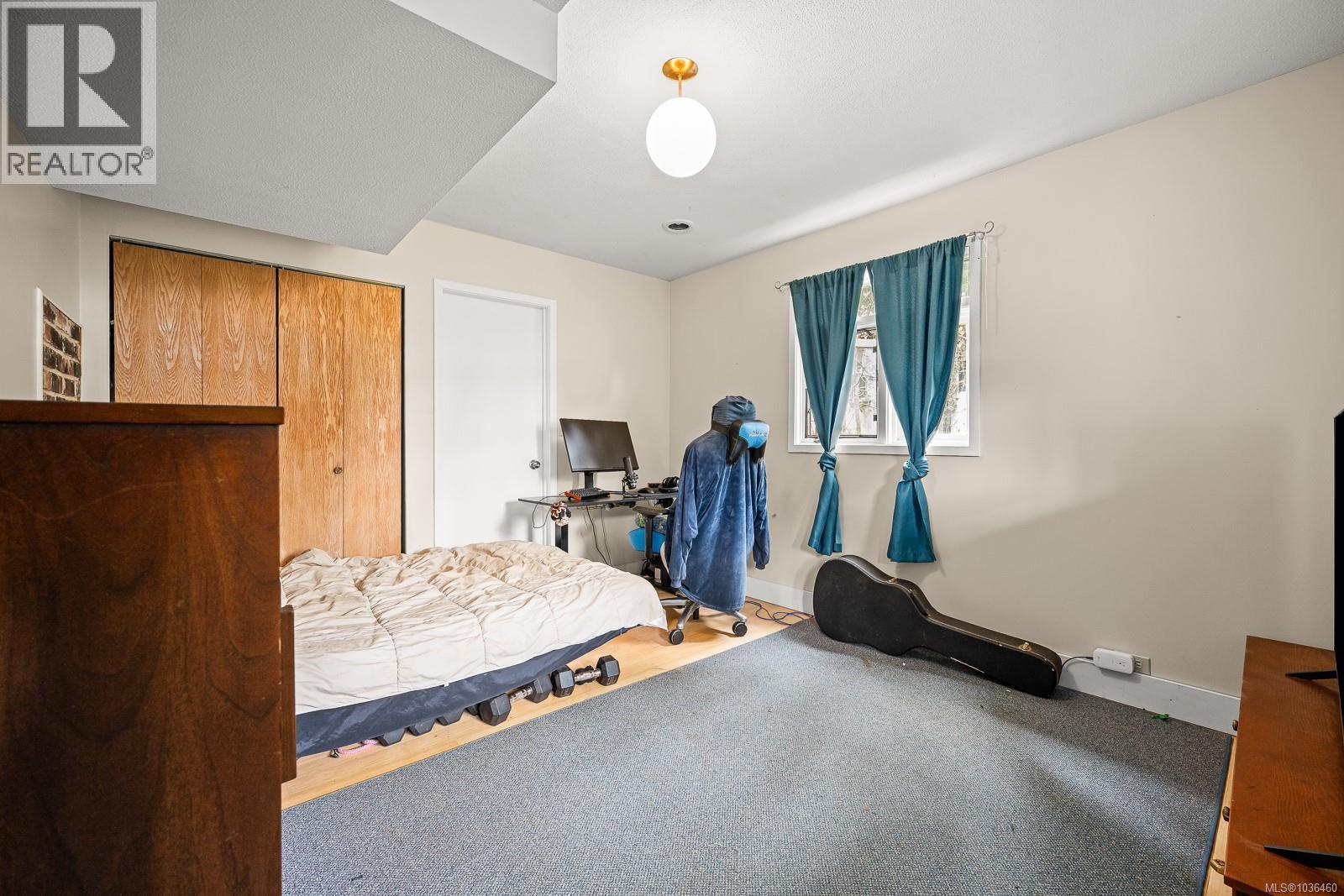 9510 McFarlane Rd - 35
