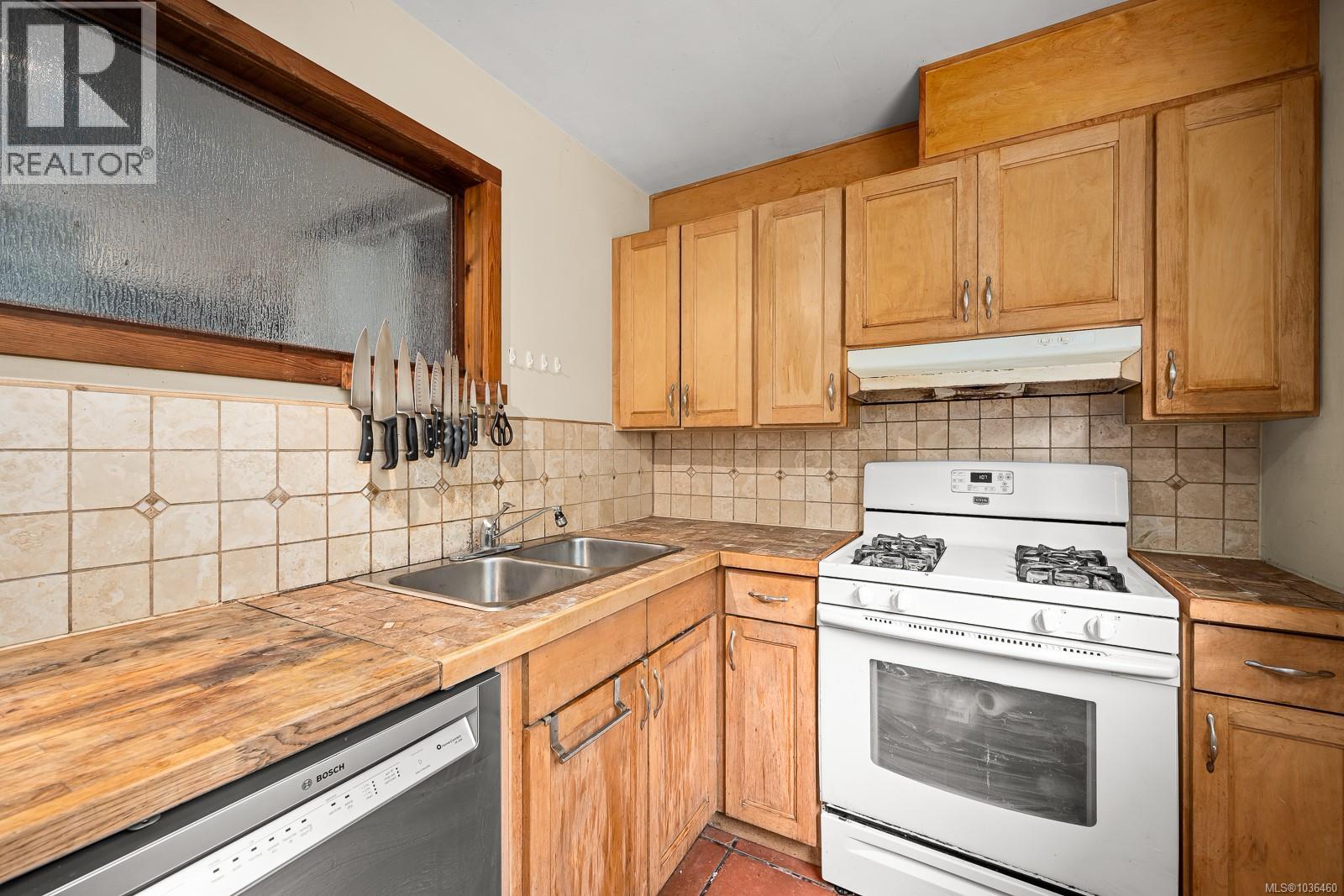 9510 McFarlane Rd - 40