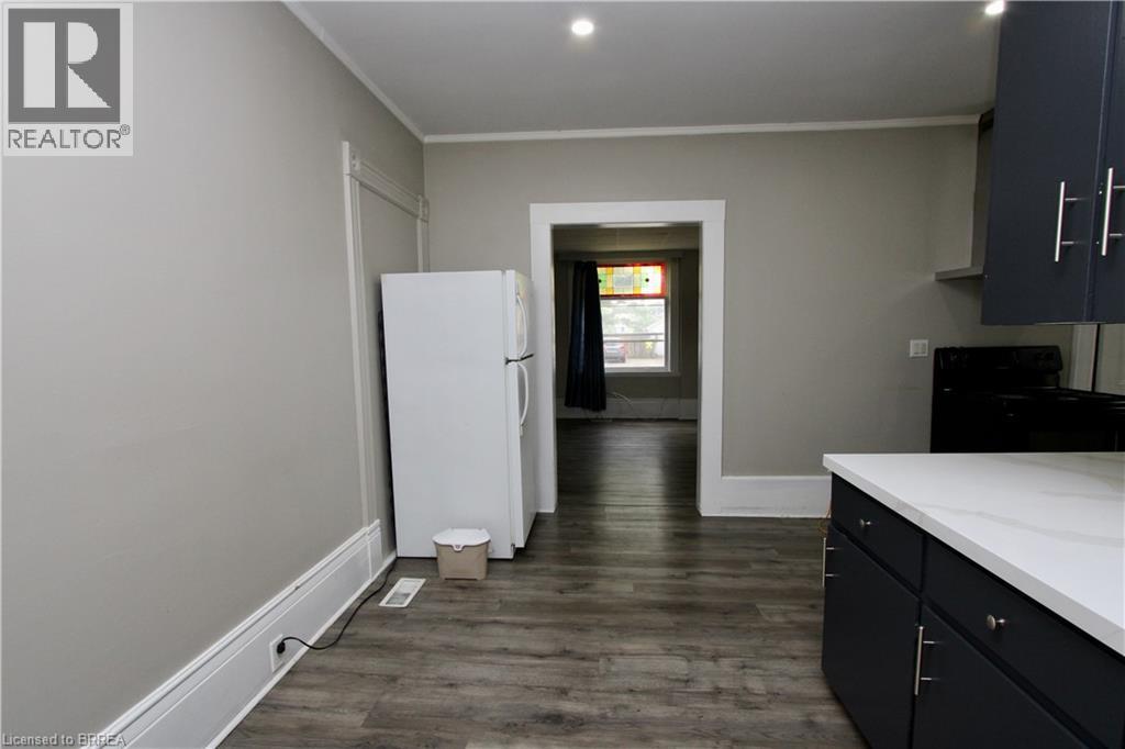 9 FLEET Street Unit# Front, Brantford, Ontario, N3T3S8 — Photo 13