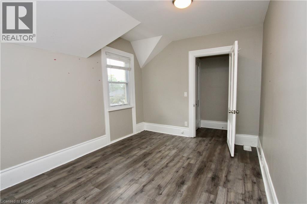 9 FLEET Street Unit# Front, Brantford, Ontario, N3T3S8 — Photo 25