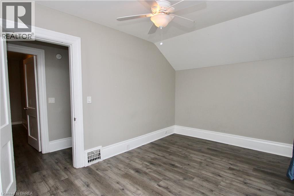 9 FLEET Street Unit# Front, Brantford, Ontario, N3T3S8 — Photo 27
