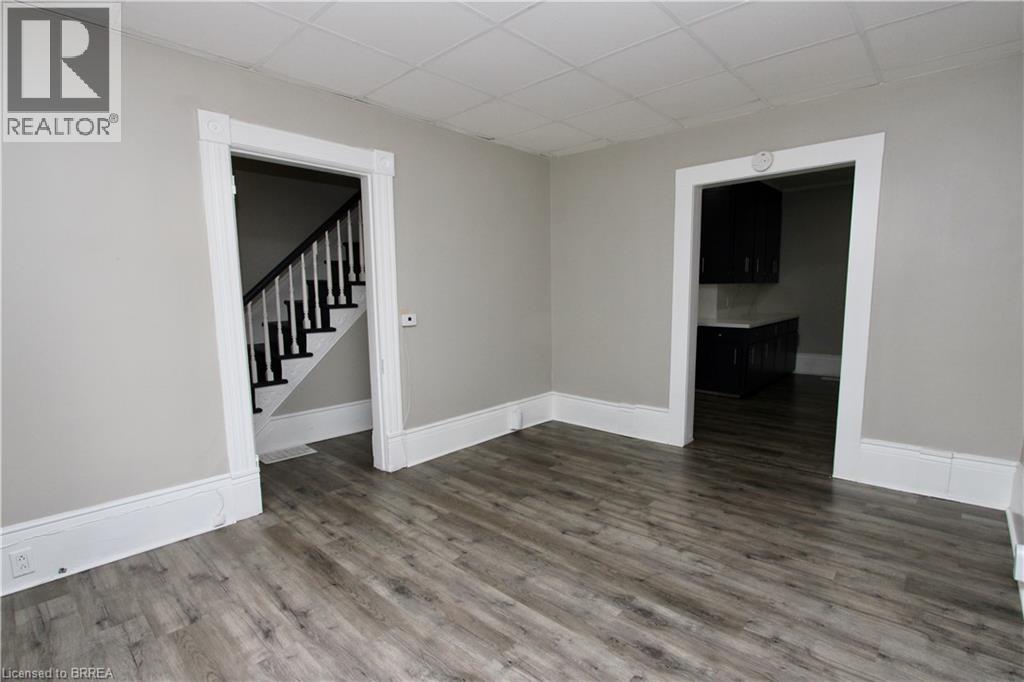 9 FLEET Street Unit# Front, Brantford, Ontario, N3T3S8 — Photo 7