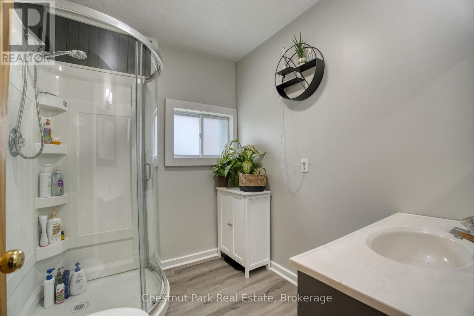 529 CLAUDE STREET - 7
