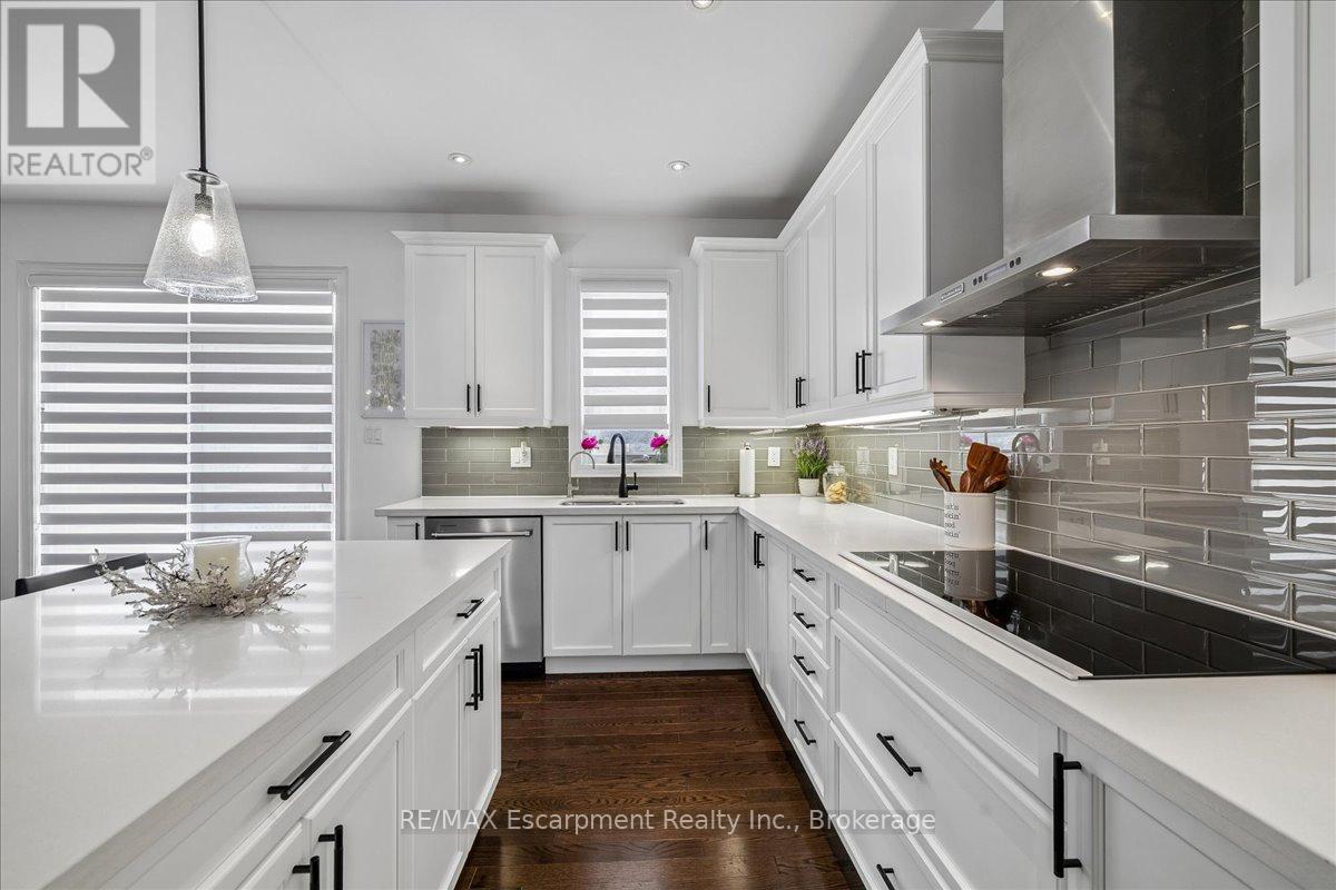 2400 SPRING MEADOW WAY - 20
