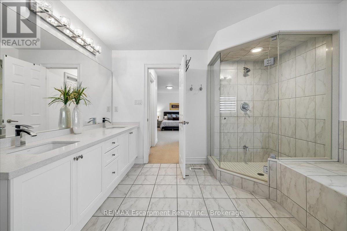 2400 SPRING MEADOW WAY - 30