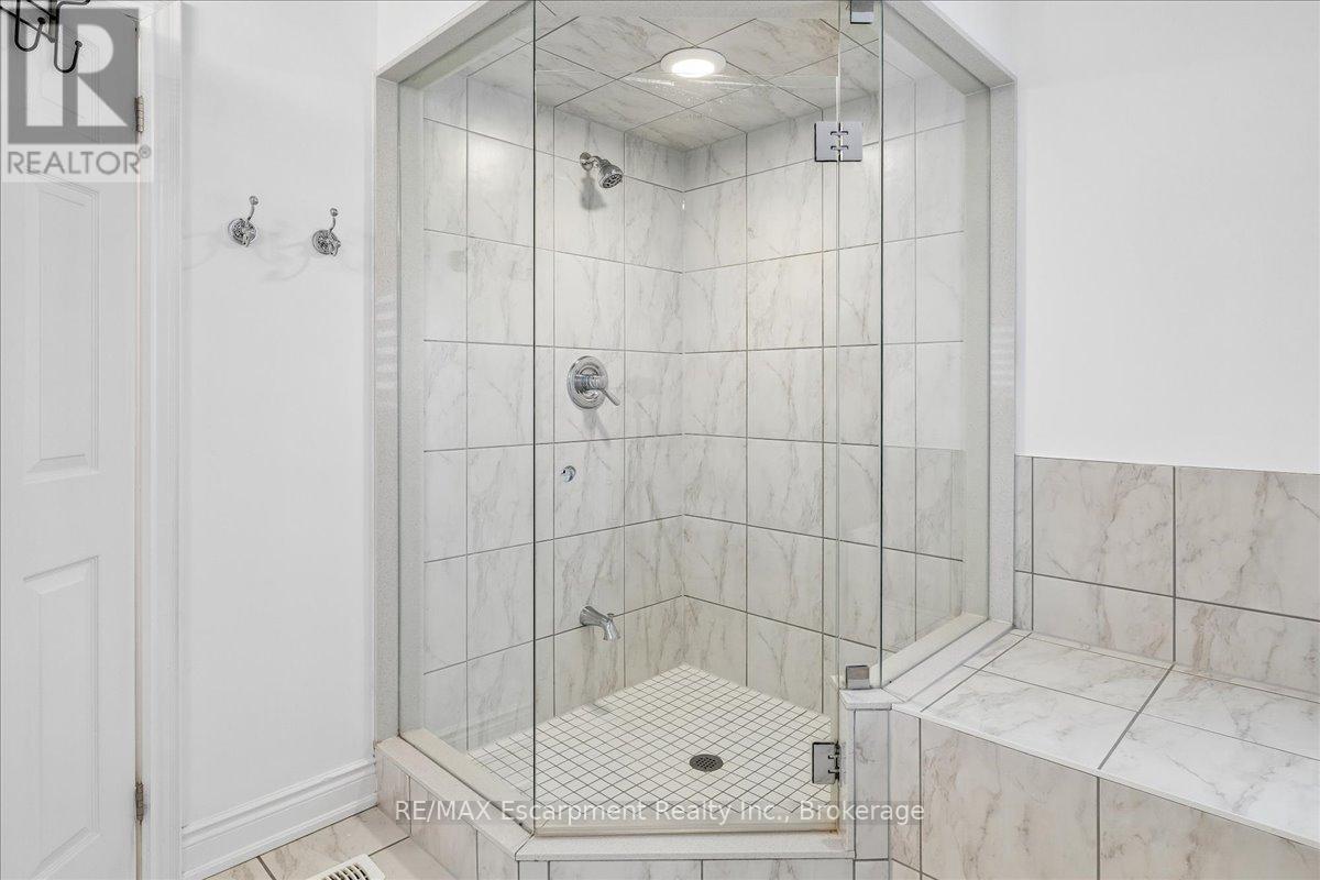 2400 SPRING MEADOW WAY - 31