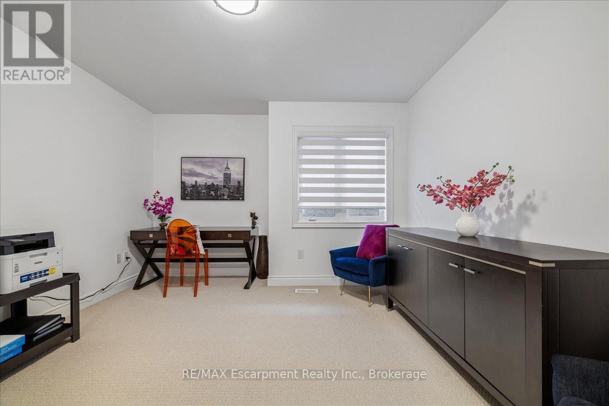 2400 SPRING MEADOW WAY - 35