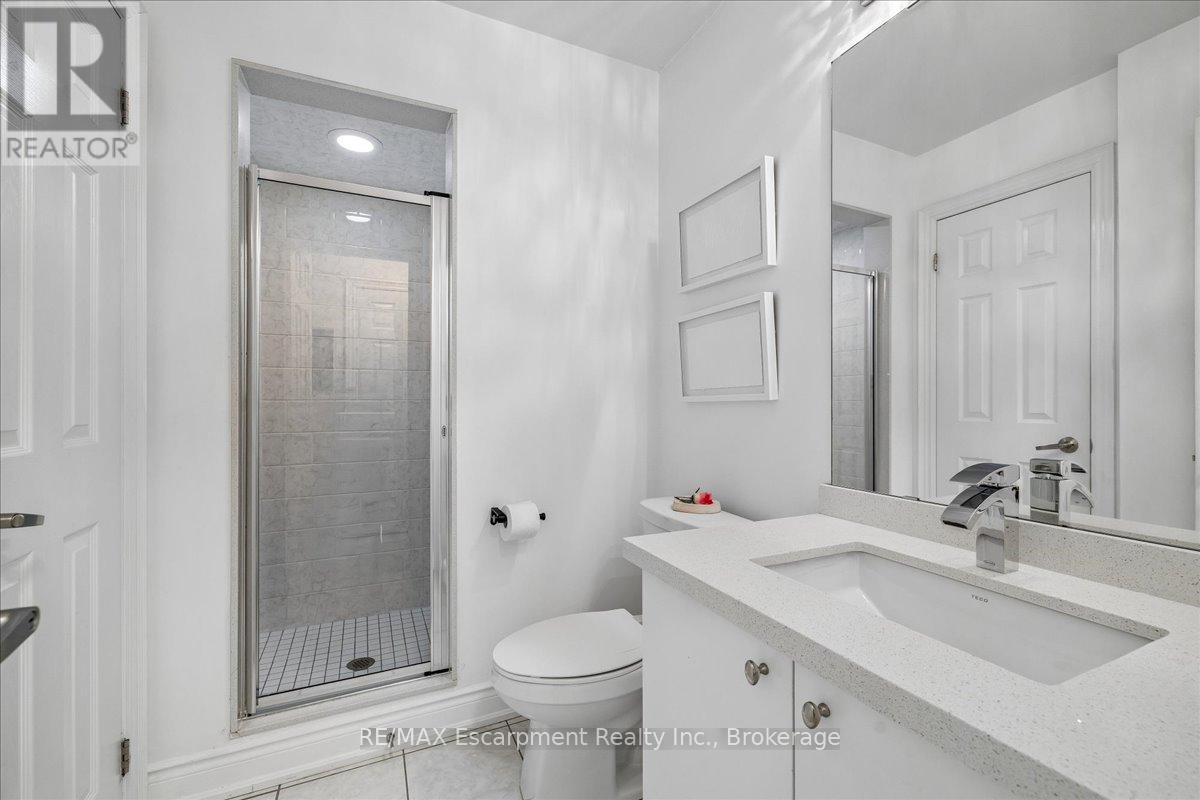 2400 SPRING MEADOW WAY - 37