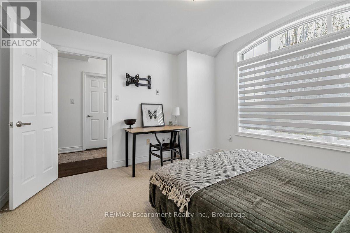 2400 SPRING MEADOW WAY - 41