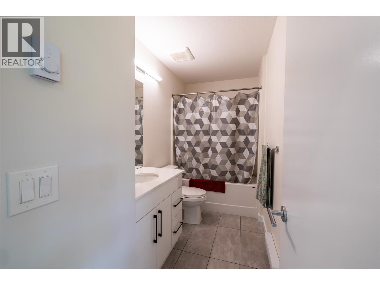#107 1880 Hugh Allan Drive - 5
