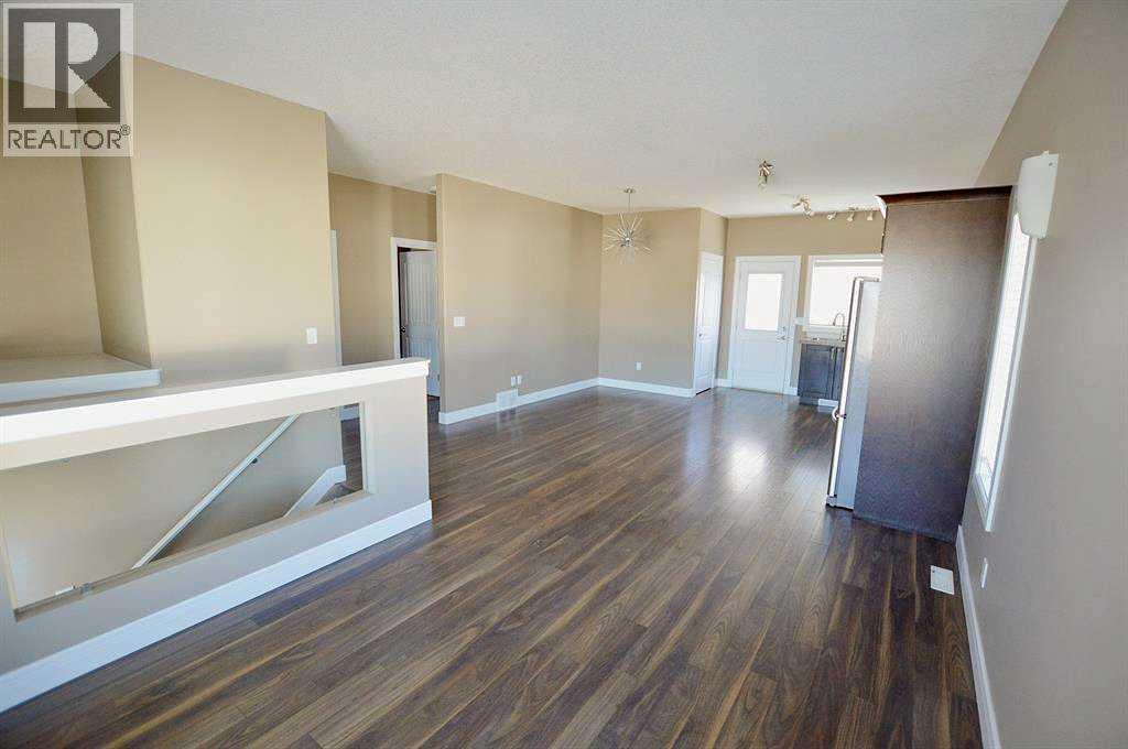 9029 80A Avenue - 7