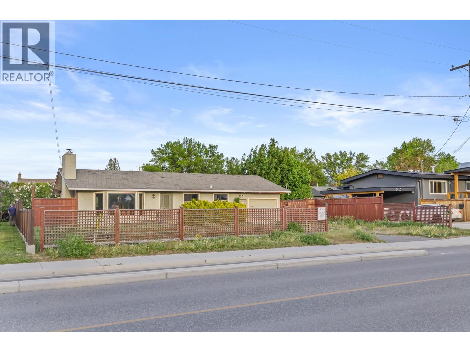 2429 Ethel Street, Kelowna