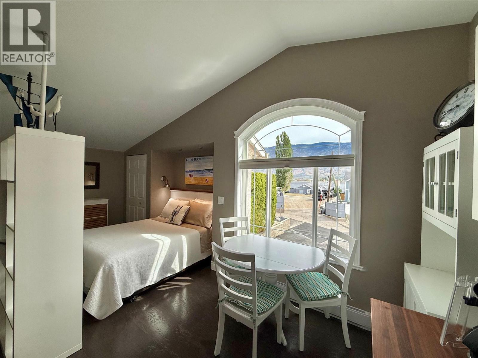 18 Magnolia Place, Osoyoos
