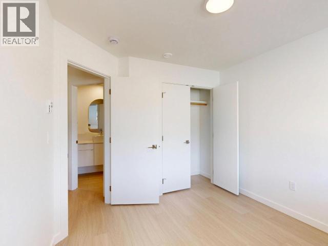 7164 EDGEHILL CRESCENT - 13