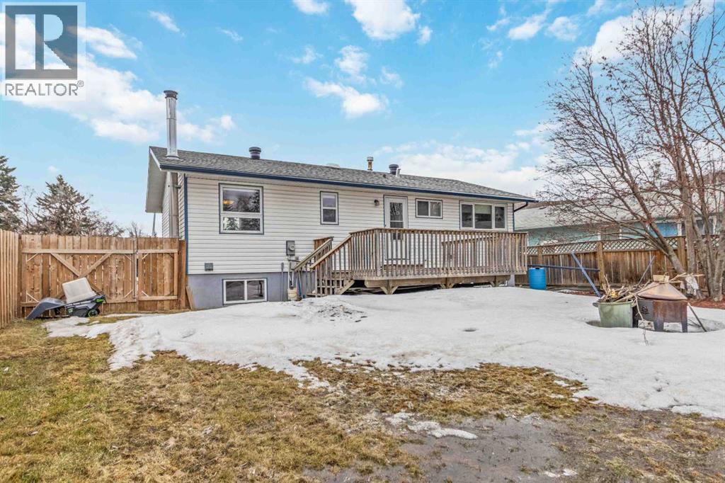 23 Clark Crescent, Fort McMurray