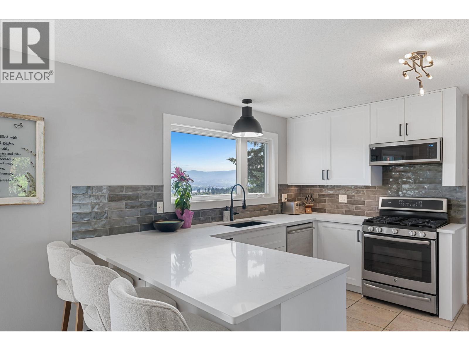 1659 Scott Crescent - 10