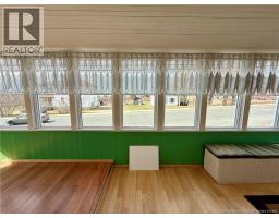 300 Boulevard St-pierre Ouest, Caraquet, NB E1W1A3 Photo 28