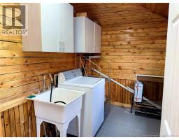 300 Boulevard St-pierre Ouest, Caraquet, NB E1W1A3 Photo 37