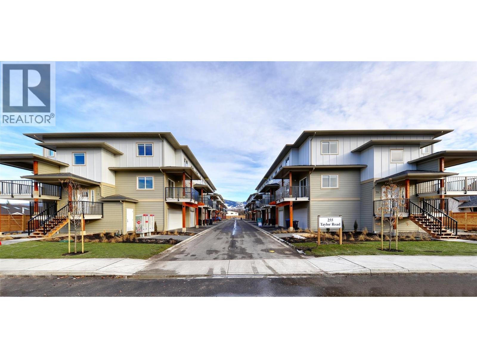 #17 255 Taylor Road - 38