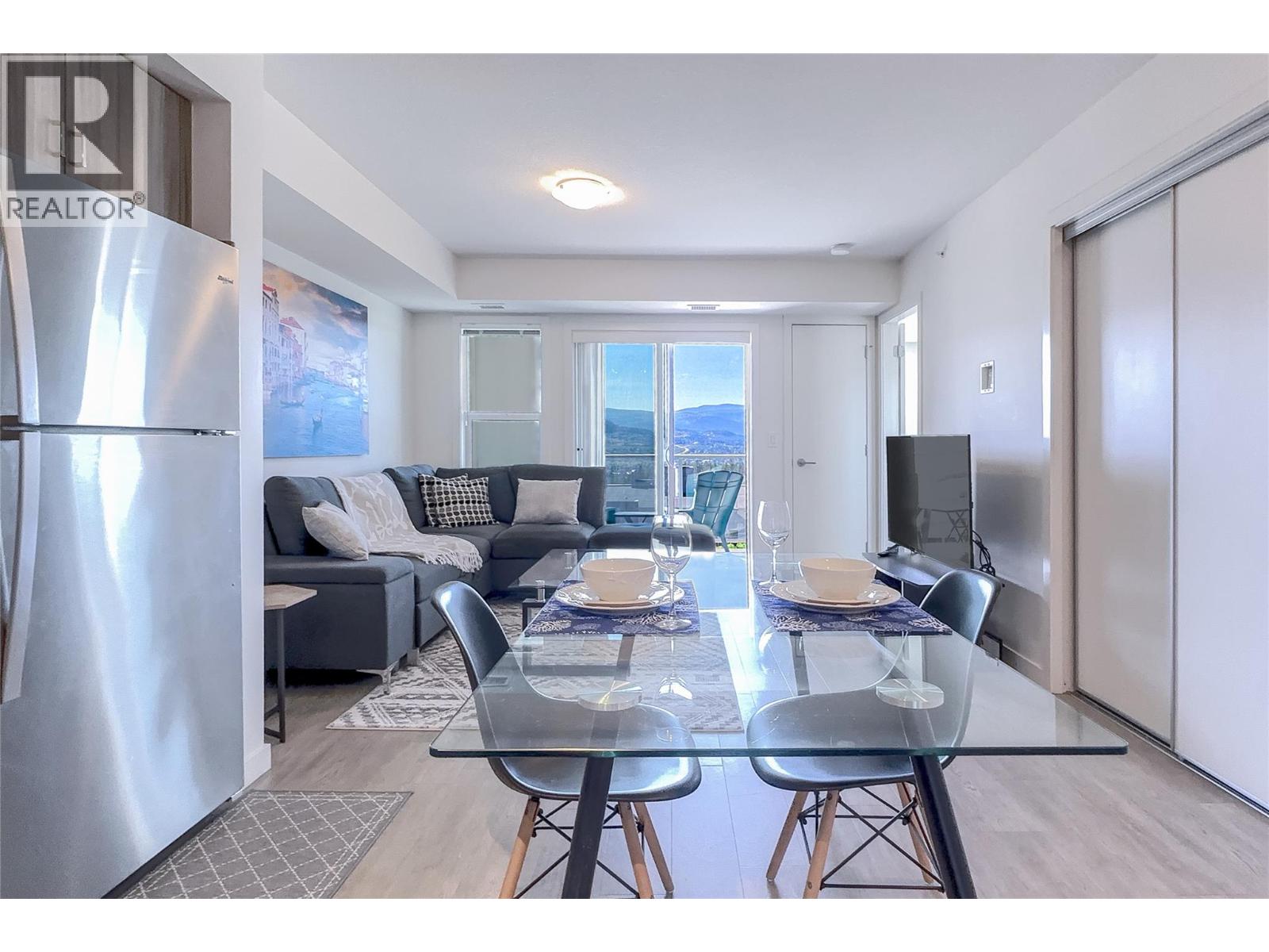 725 Academy Way Unit# PH5, Kelowna