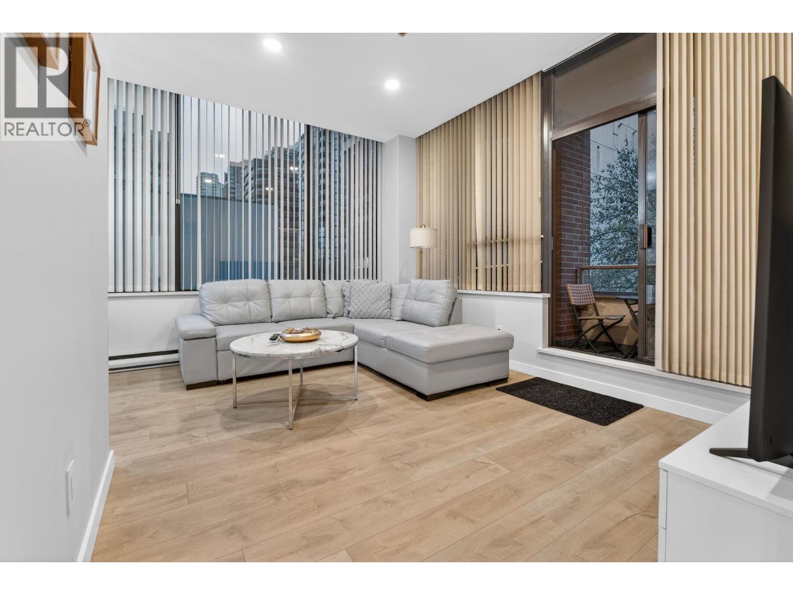 1 Bed, 1 Bath Apartment for Sale in Vancouver – 311 1010 HOWE STREET, Vancouver – MLS# R3122131 - Image 10