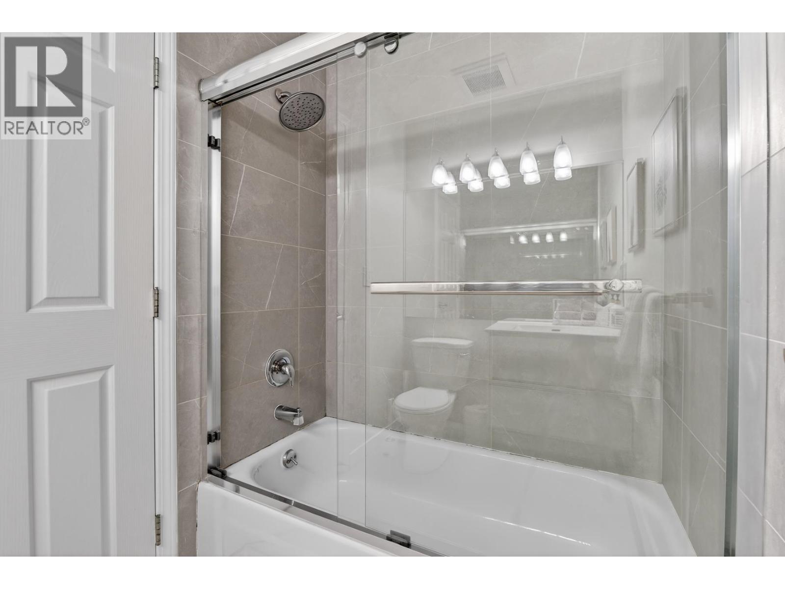 1 Bed, 1 Bath Apartment for Sale in Vancouver – 311 1010 HOWE STREET, Vancouver – MLS# R3122131 - Image 28