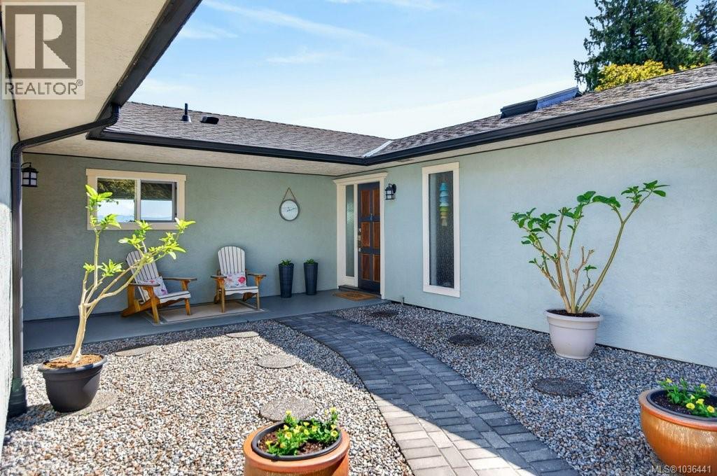 5041 Seaview Dr - 6