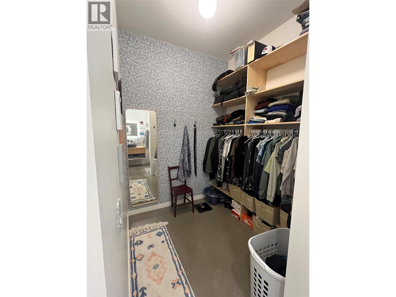 702 Center Street - 22