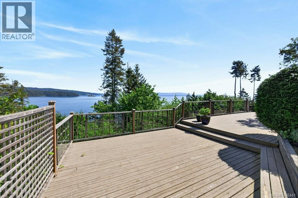 5041 Seaview Dr - 54