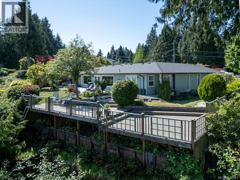 5041 Seaview Dr - 95