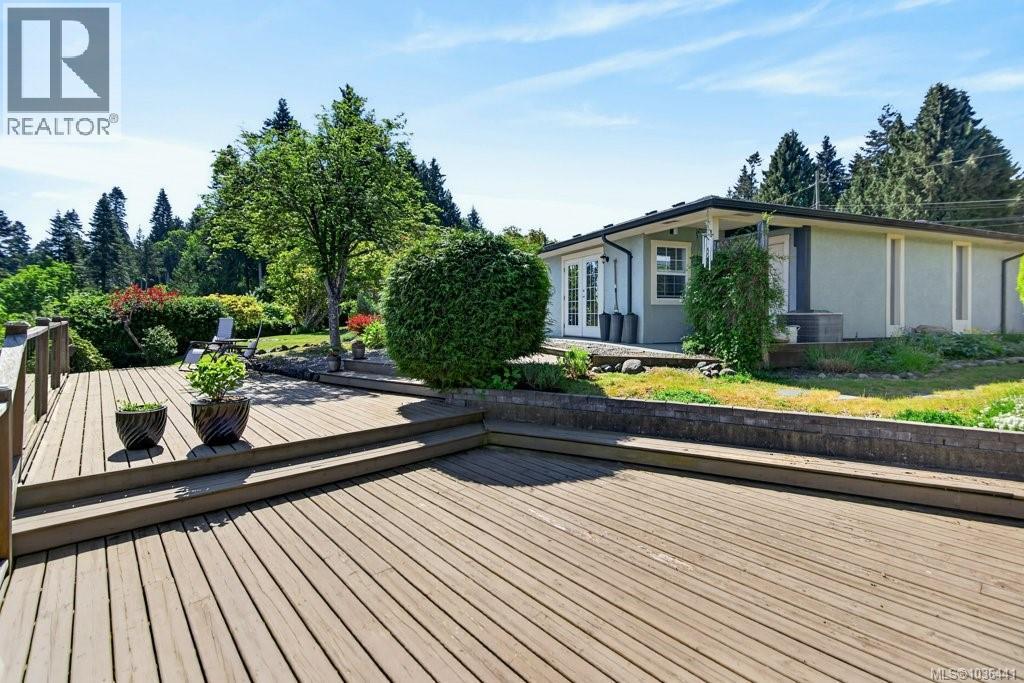 5041 Seaview Dr - 68