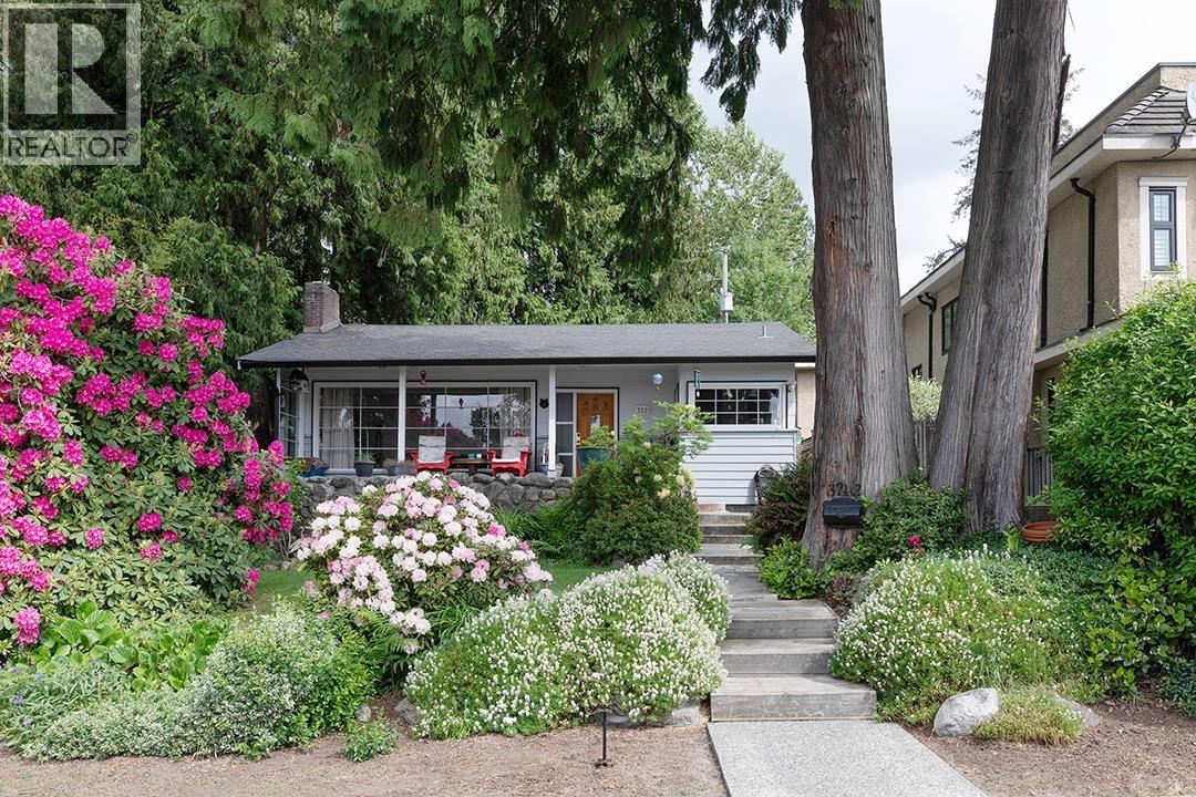 322 E 25TH STREET