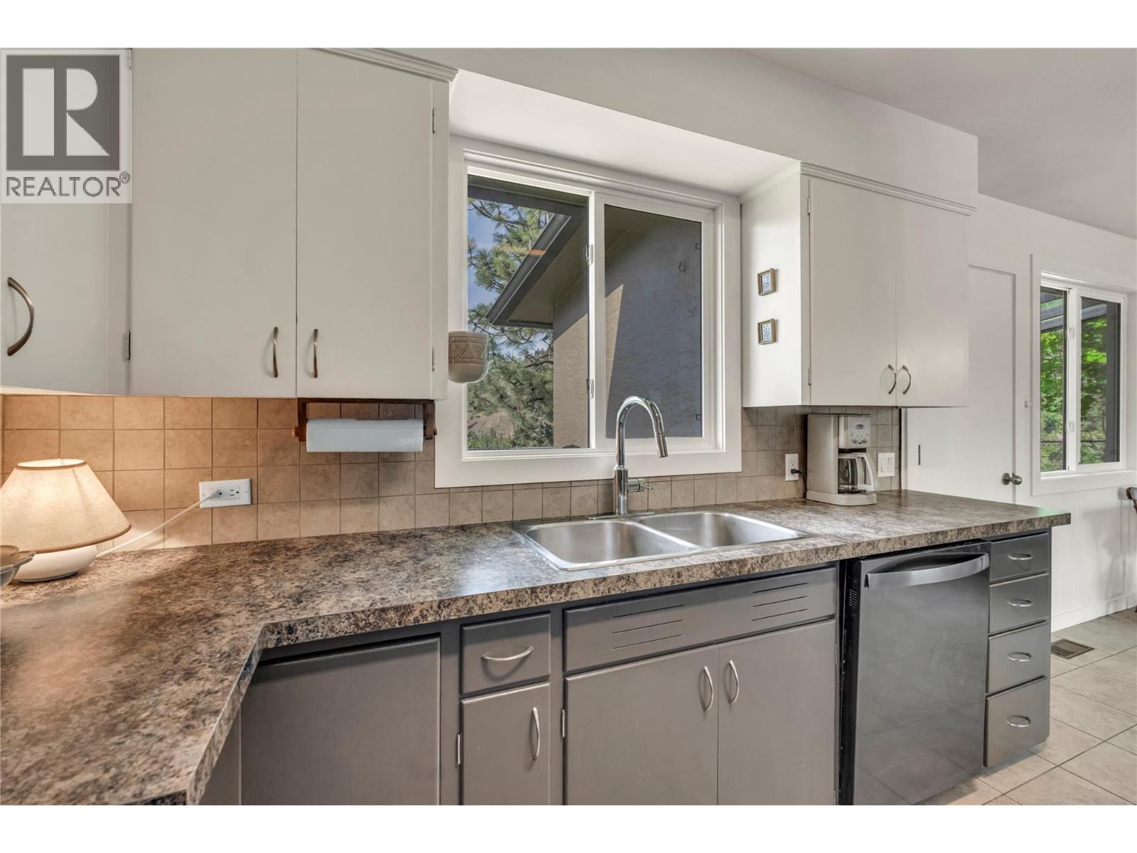 1421 Ridgedale Avenue, Penticton