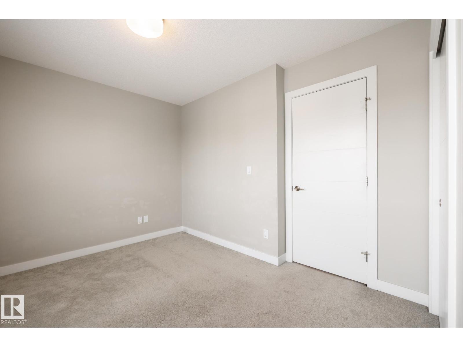 #127 2560 PEGASUS BV NW - 42