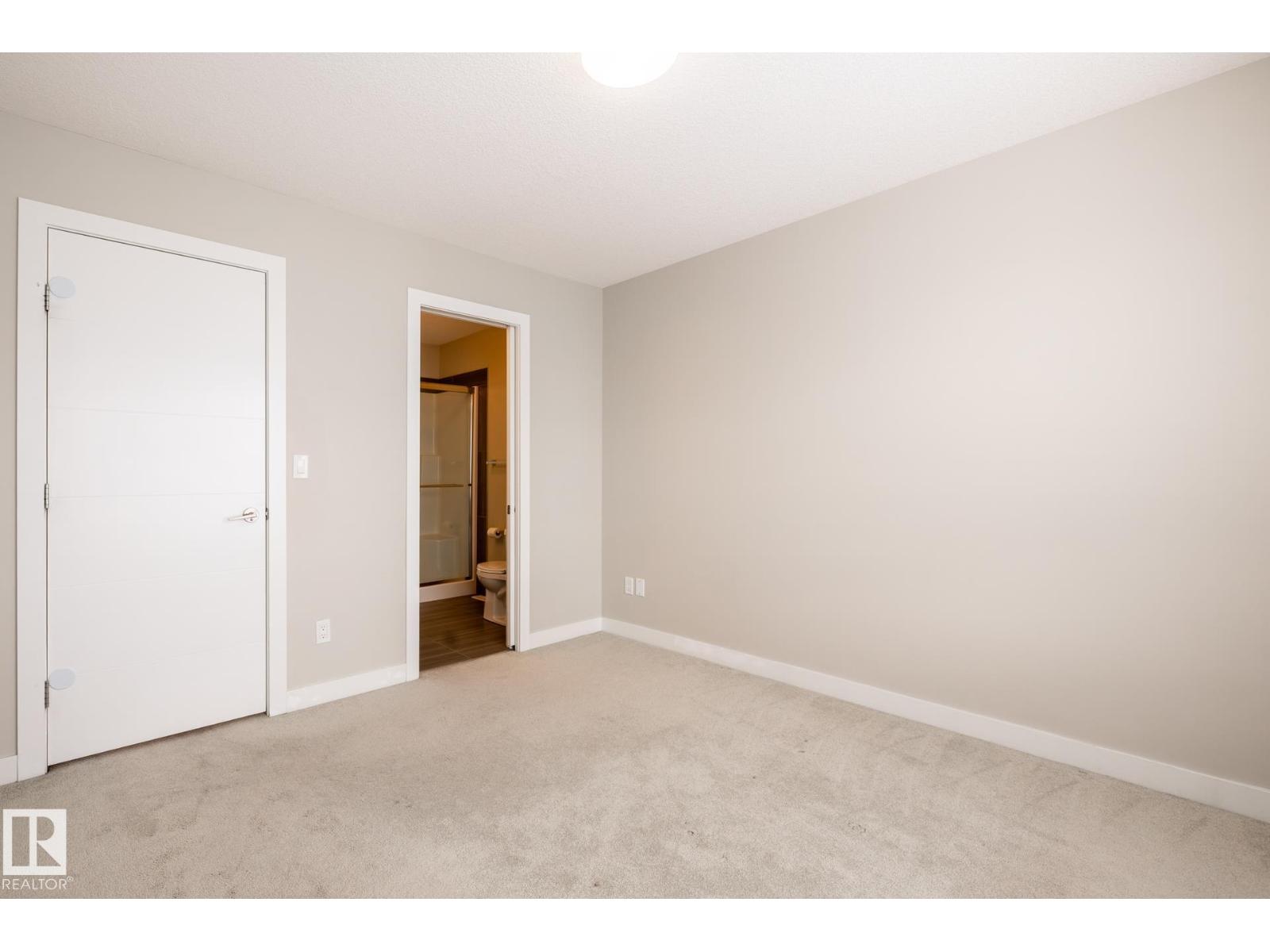 #127 2560 PEGASUS BV NW - 36