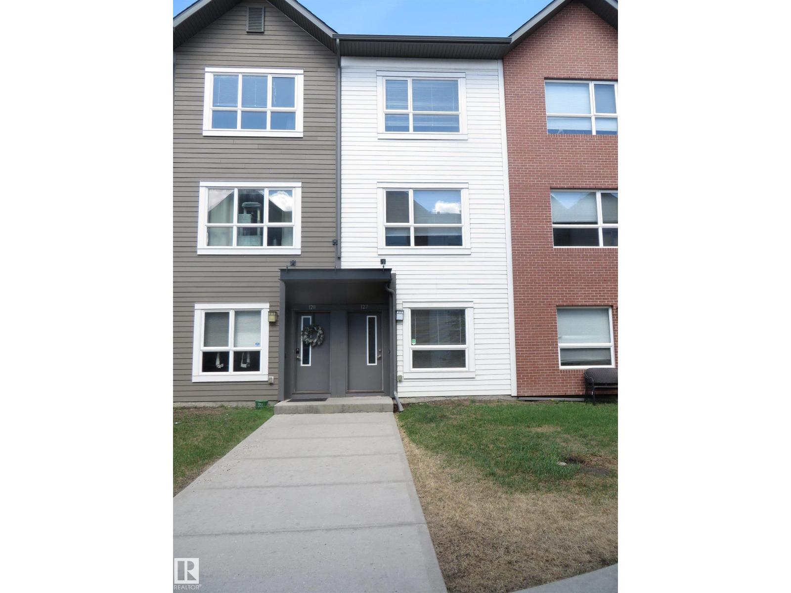 #127 2560 PEGASUS BV NW - 53