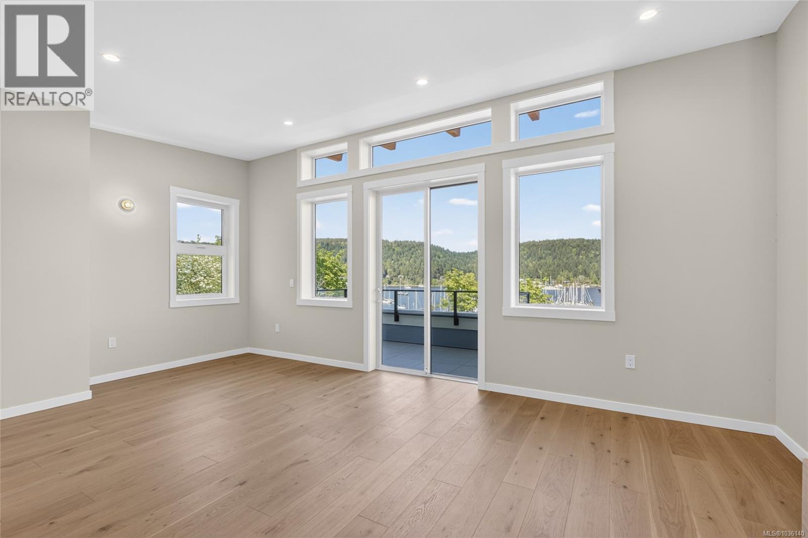 #5 152 Marina View Dr - 6