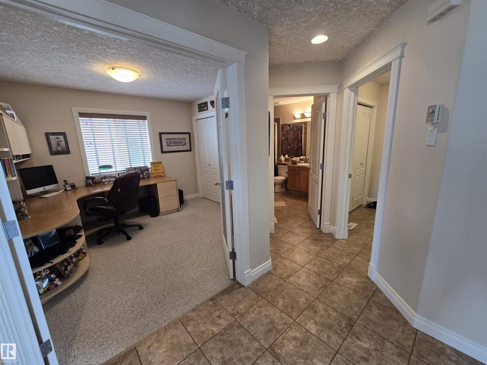 7429 162 AV NW - 39