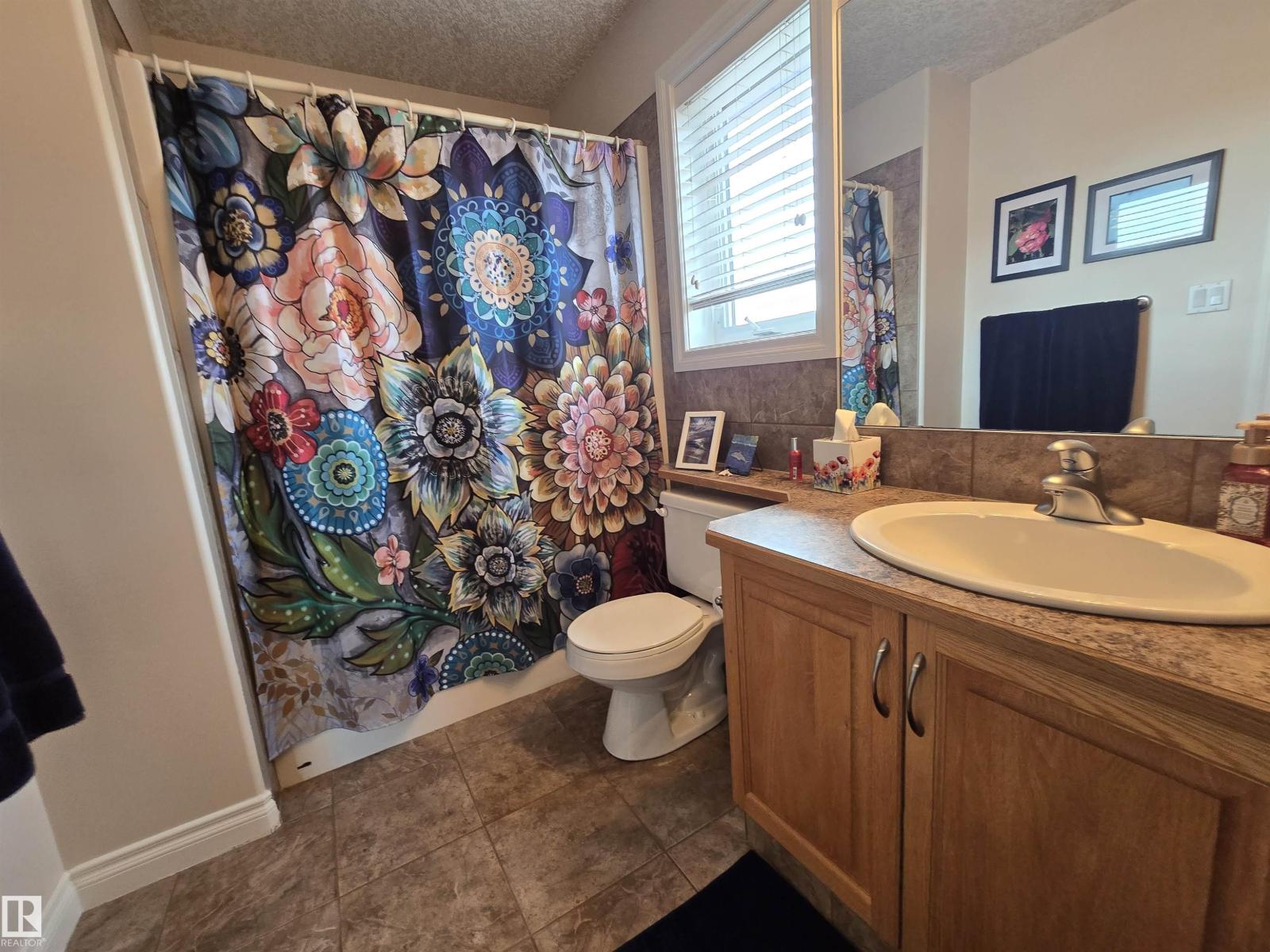 7429 162 AV NW - 48