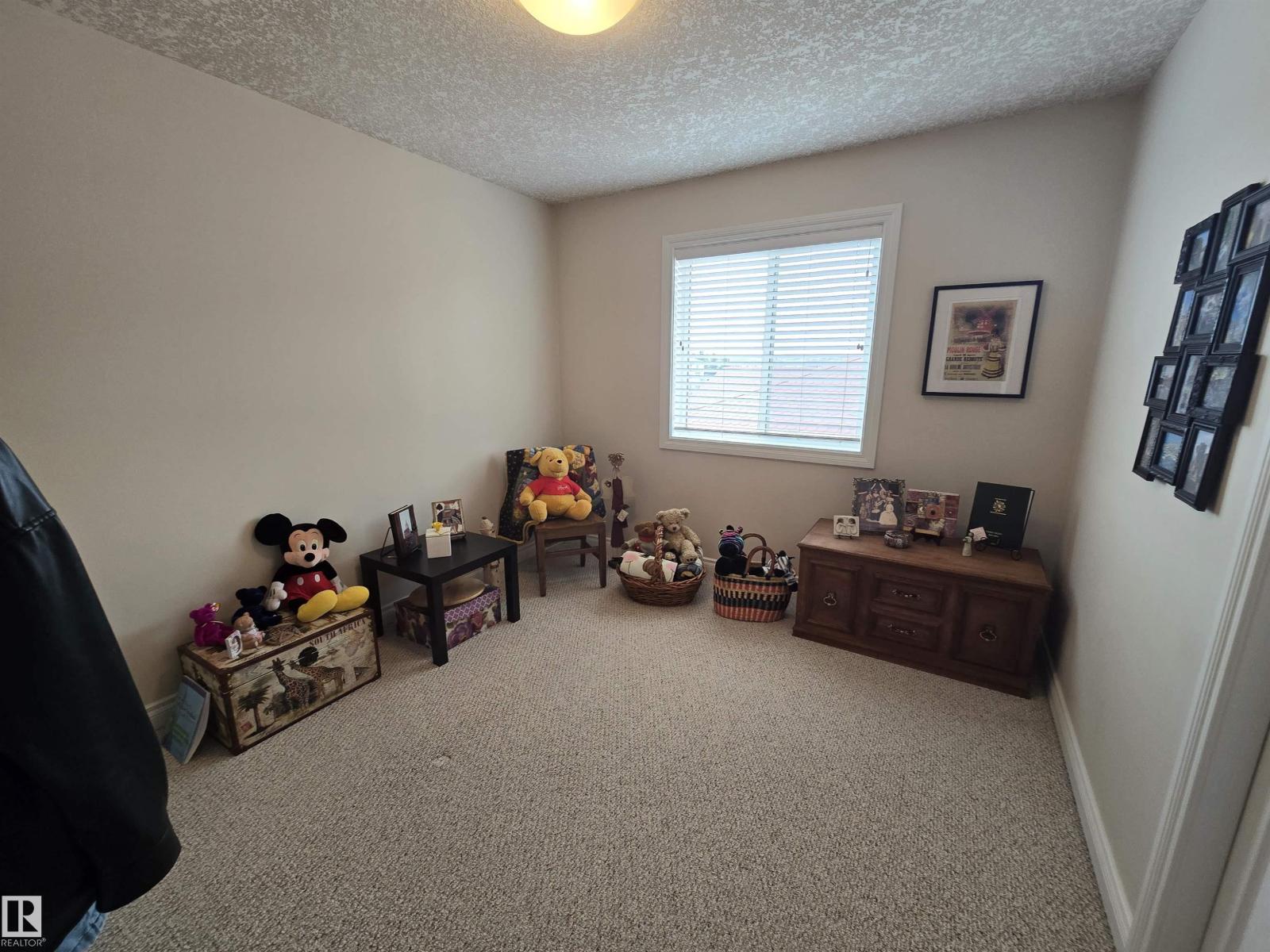7429 162 AV NW - 49