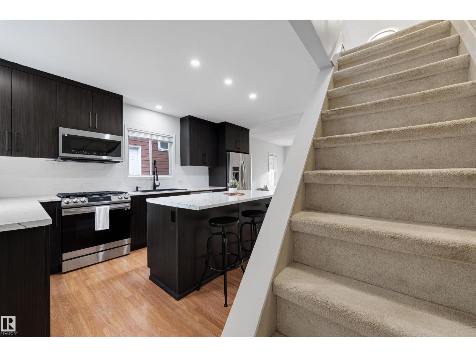 11421 68 ST NW - 11