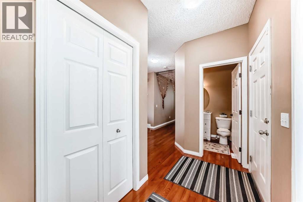 148 Saddlecrest Gardens NE - 5