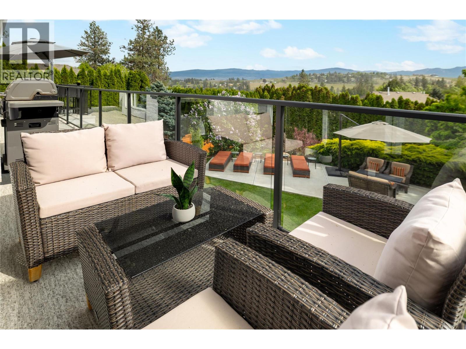 1061 Caledonia Way - 14