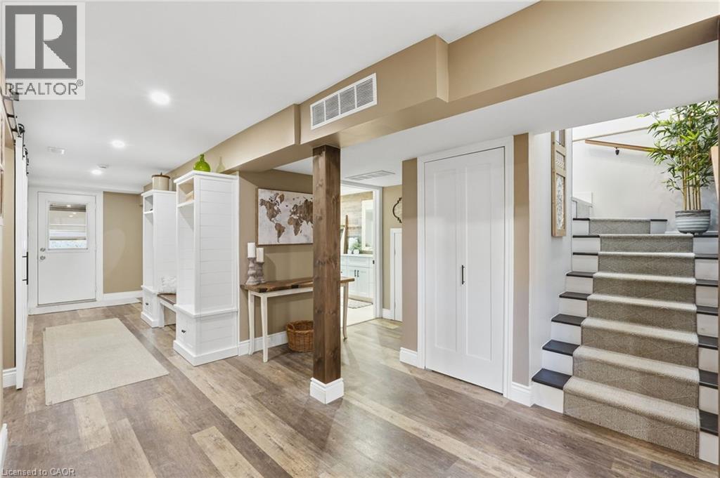 577 HARVEST Road, Dundas, Ontario, L9H5K8 — Photo 33