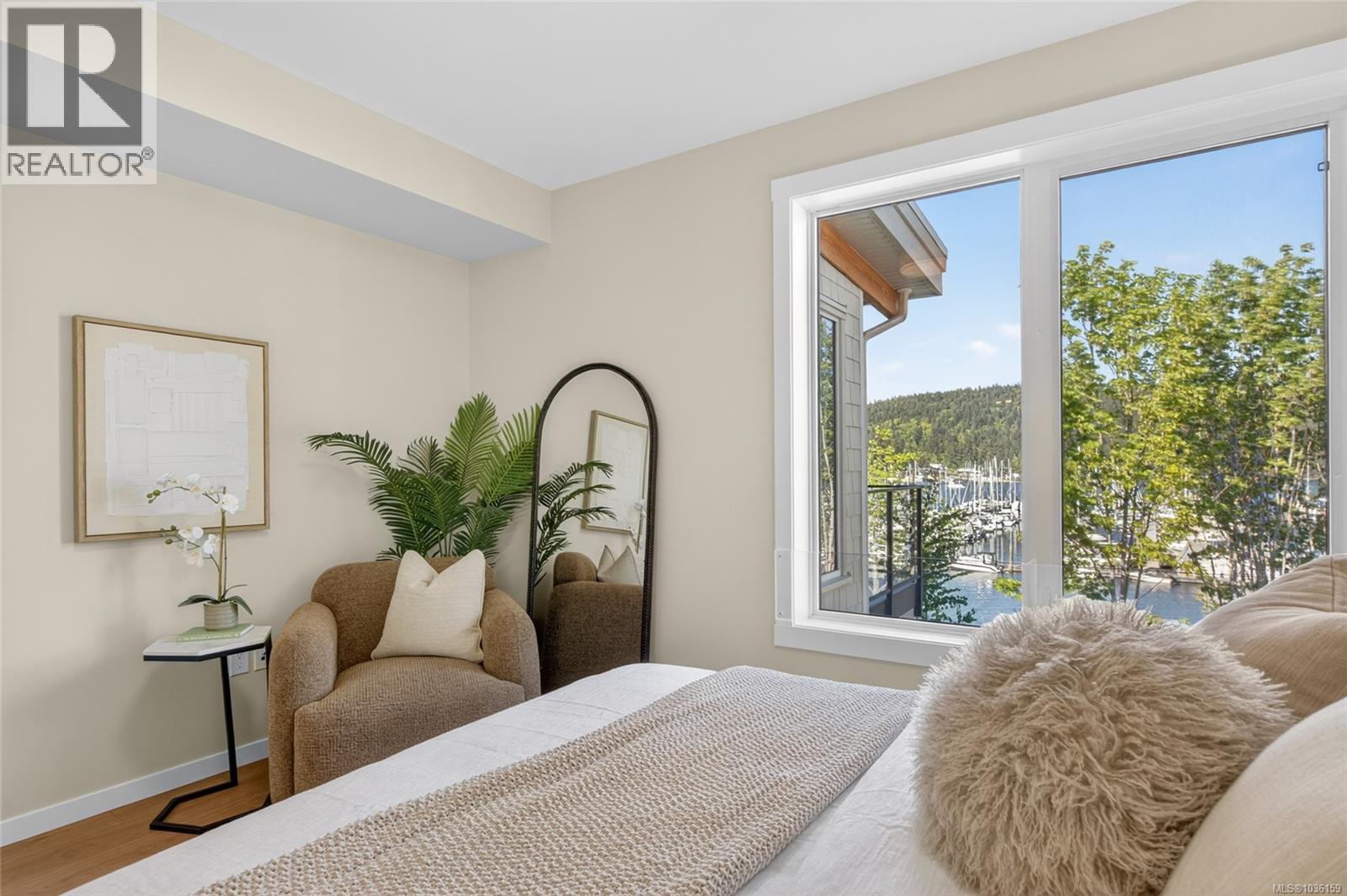 #7 152 Marina View Dr - 33