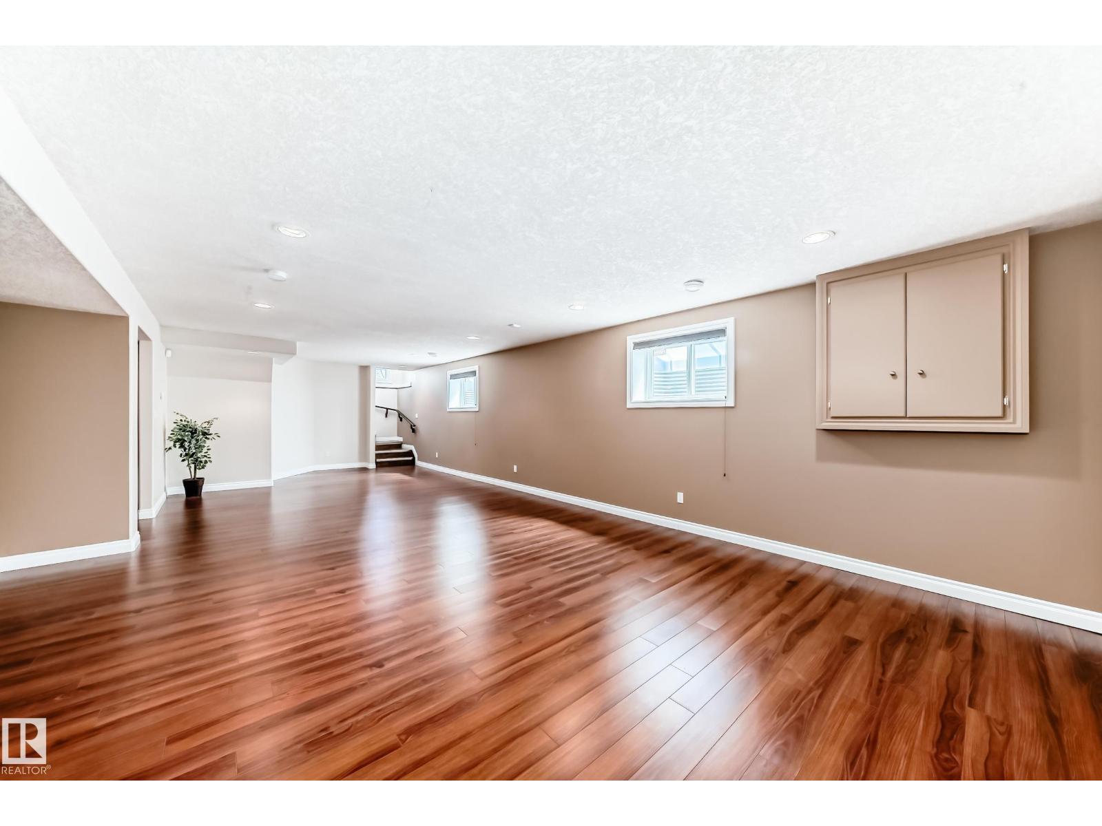 1221 CUNNINGHAM DR SW, Edmonton