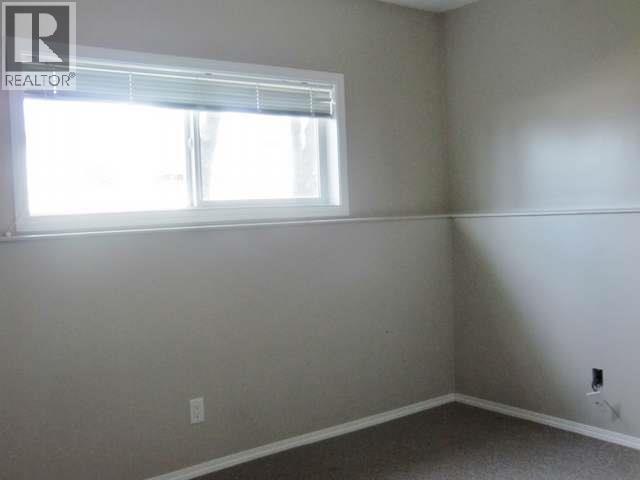 509 99 Avenue - 8