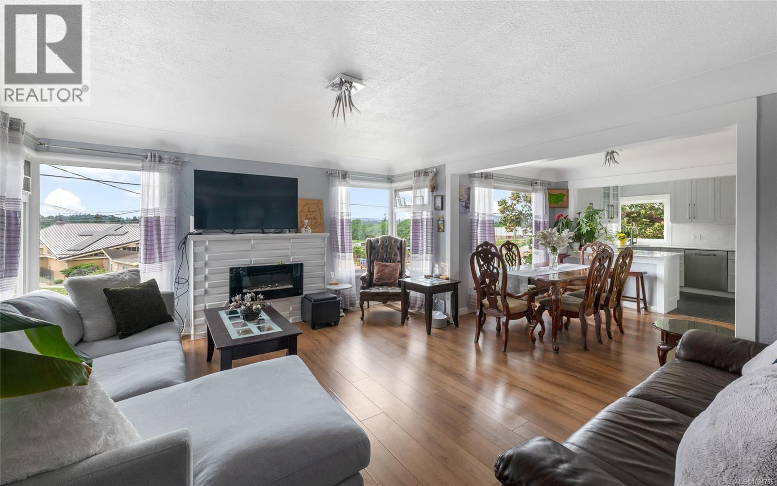  730 Burnside Road West, Saanich