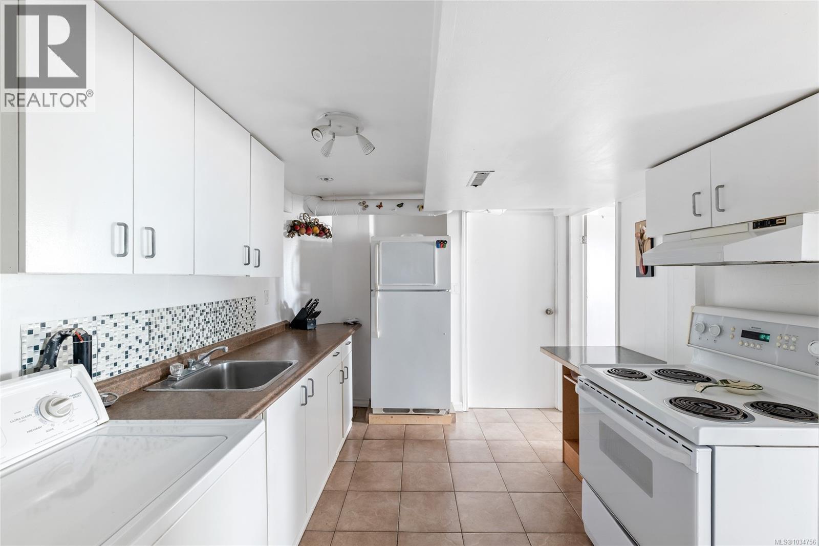  730 Burnside Road West, Saanich